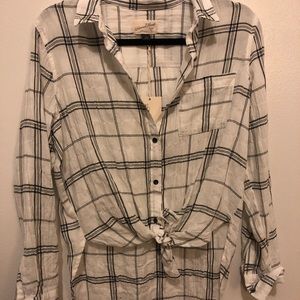 Universal Thread Plaid Shirt   NWT